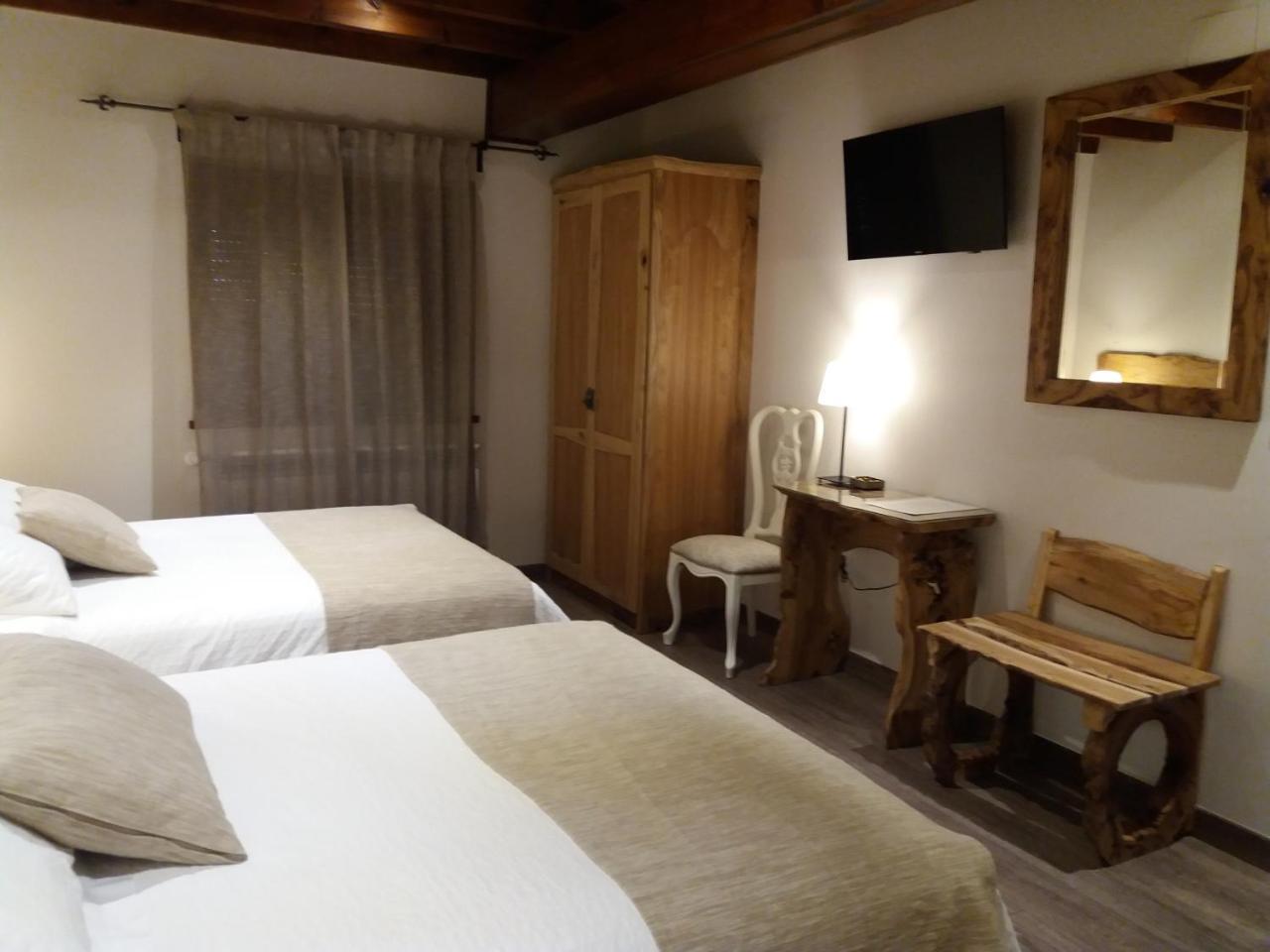 Hotel Rural El Yunque Santibanez de la Pena Eksteriør billede